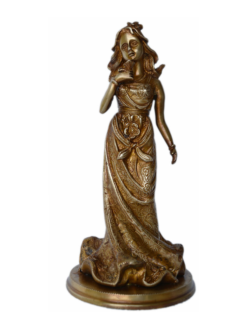 Princess Figurine Made in Brass Antique Finish Collectible item For Home Decoration